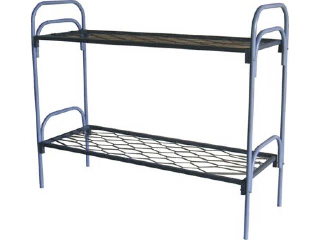 Трехъярусные кровати металлические на заказ с лестницами